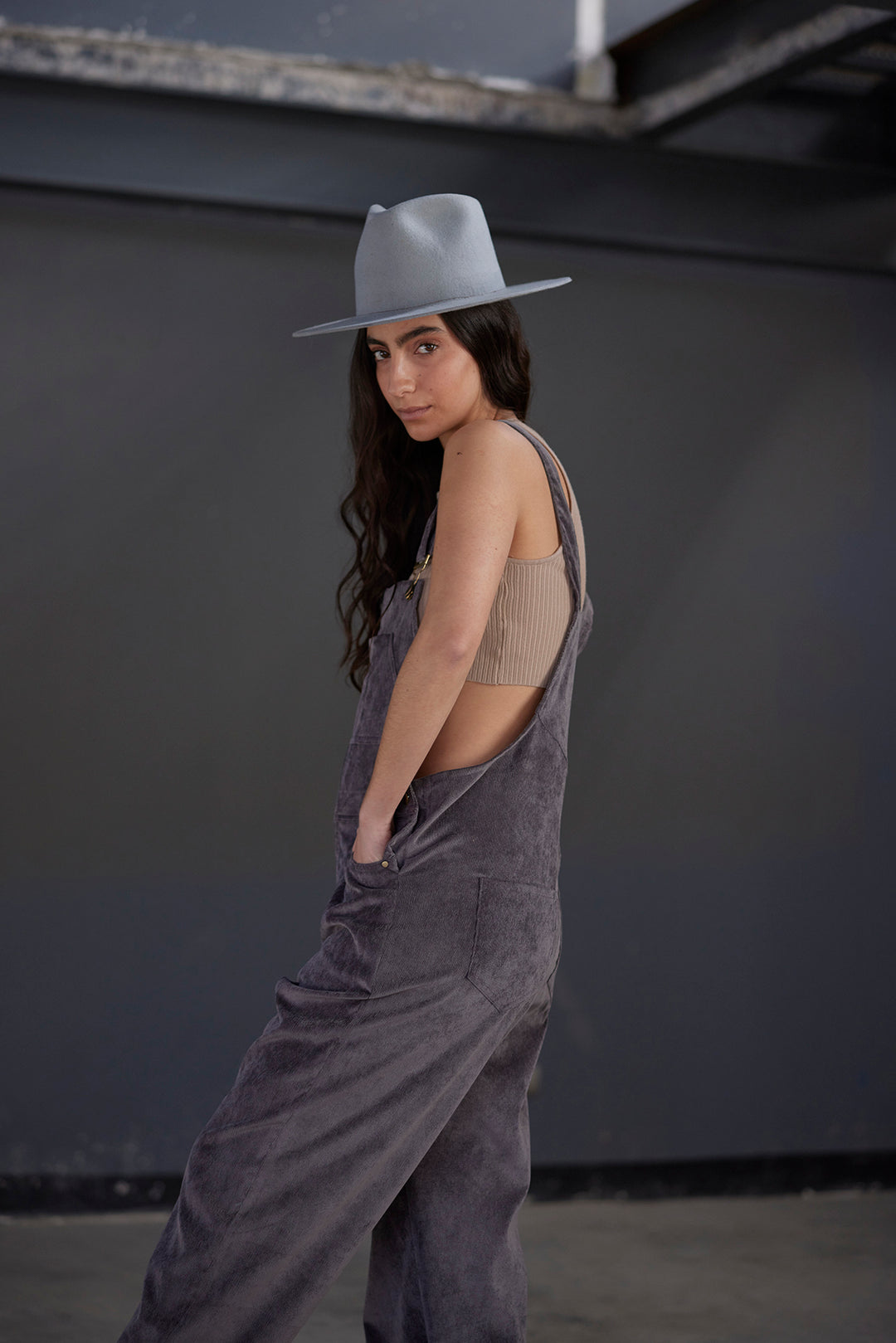 Cotelé Grey Planter